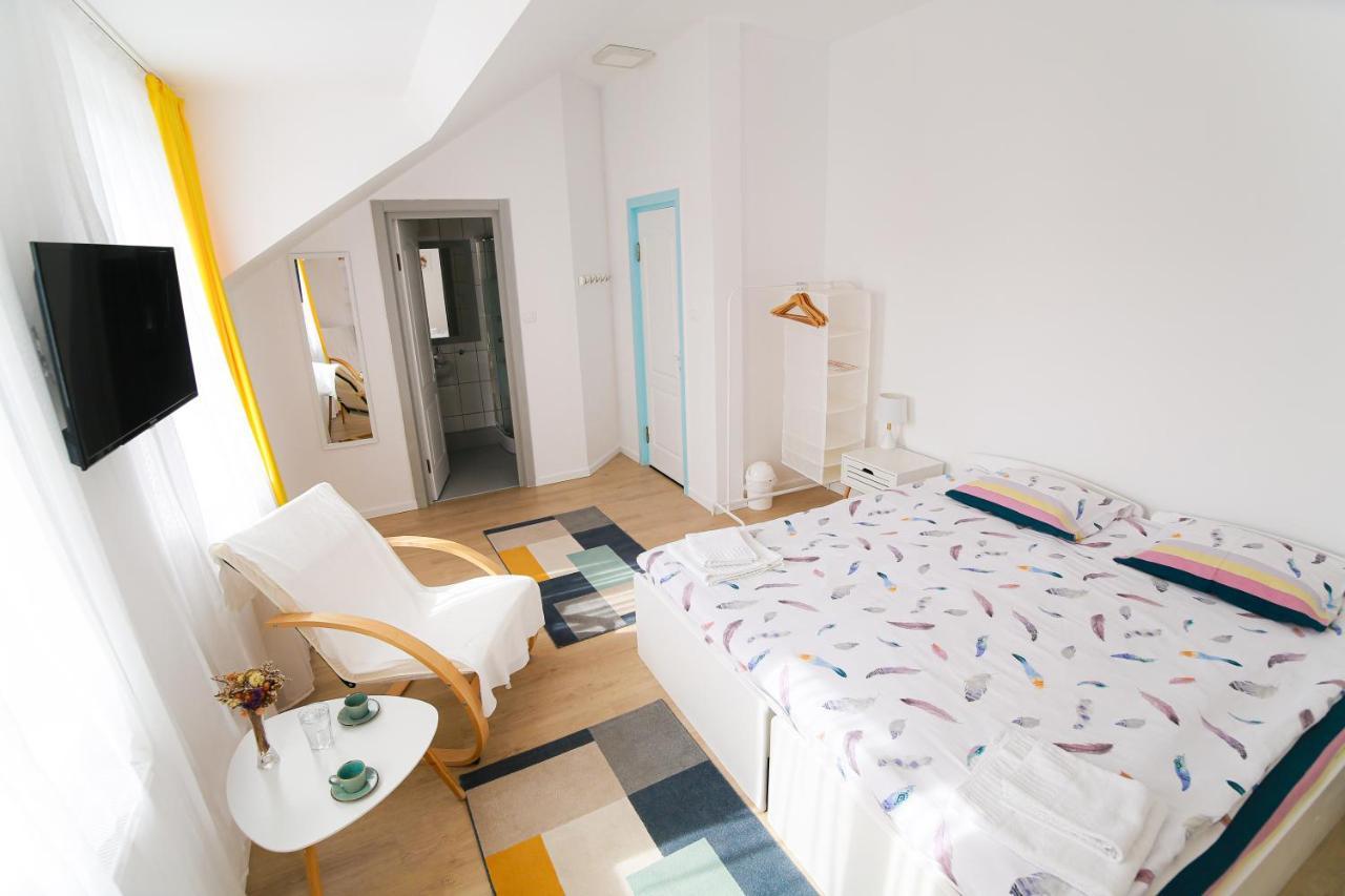 Capra Vecinului Bed & Breakfast Targu Mures Exterior photo
