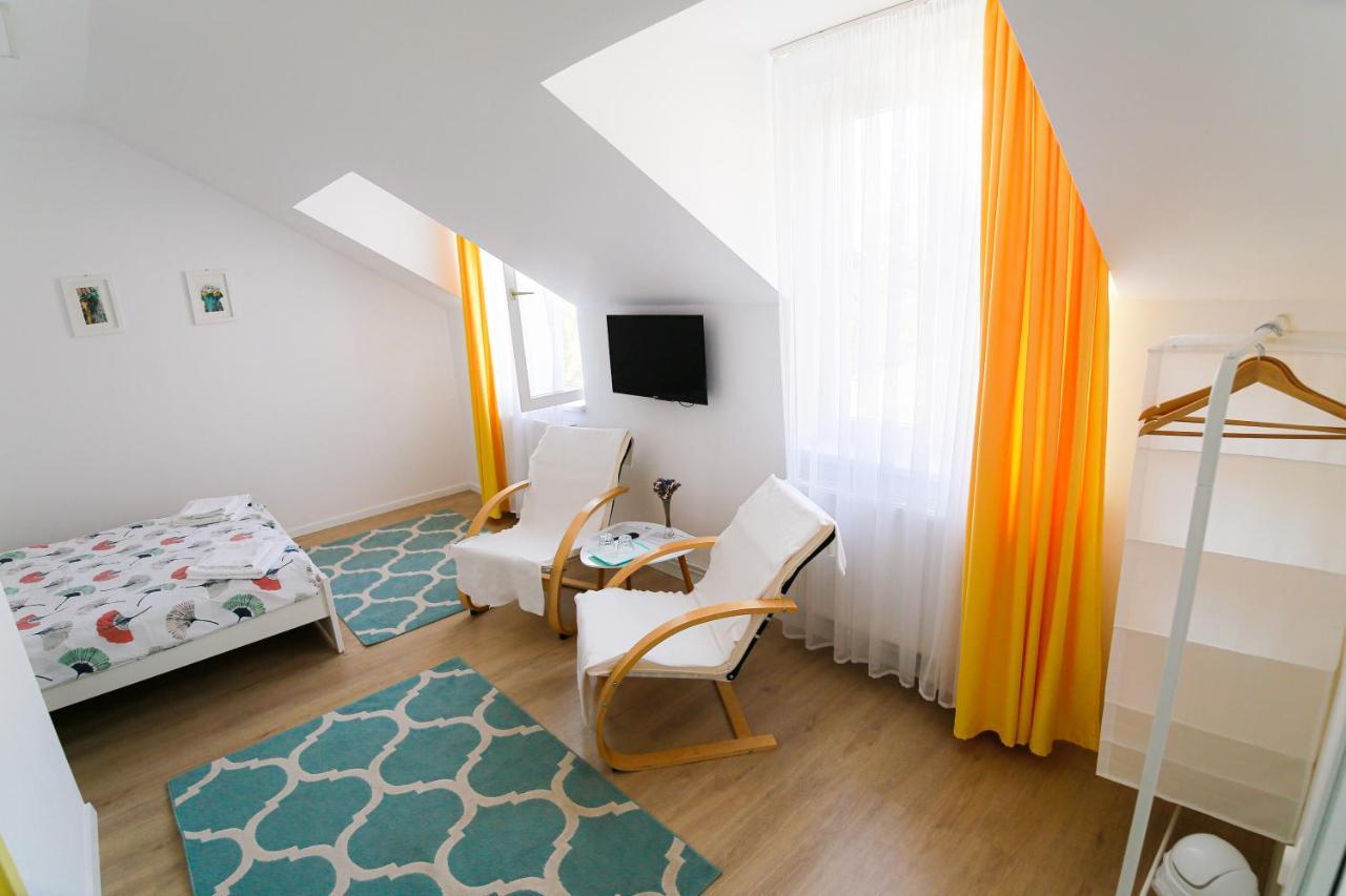 Capra Vecinului Bed & Breakfast Targu Mures Exterior photo