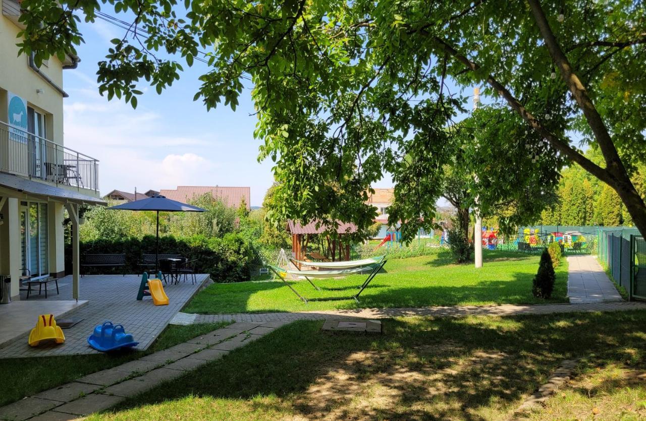 Capra Vecinului Bed & Breakfast Targu Mures Exterior photo