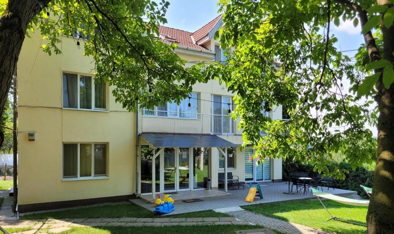 Capra Vecinului Bed & Breakfast Targu Mures Exterior photo