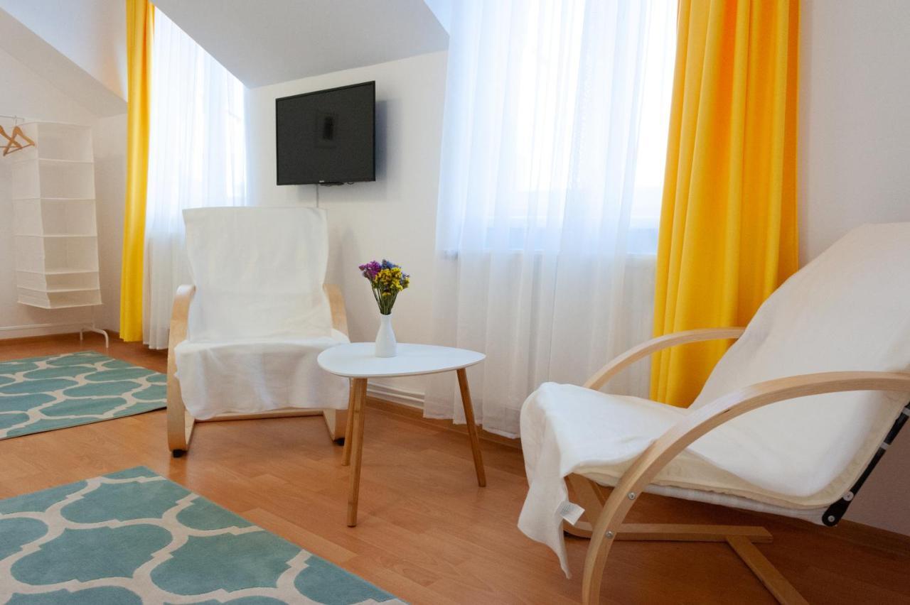 Capra Vecinului Bed & Breakfast Targu Mures Exterior photo